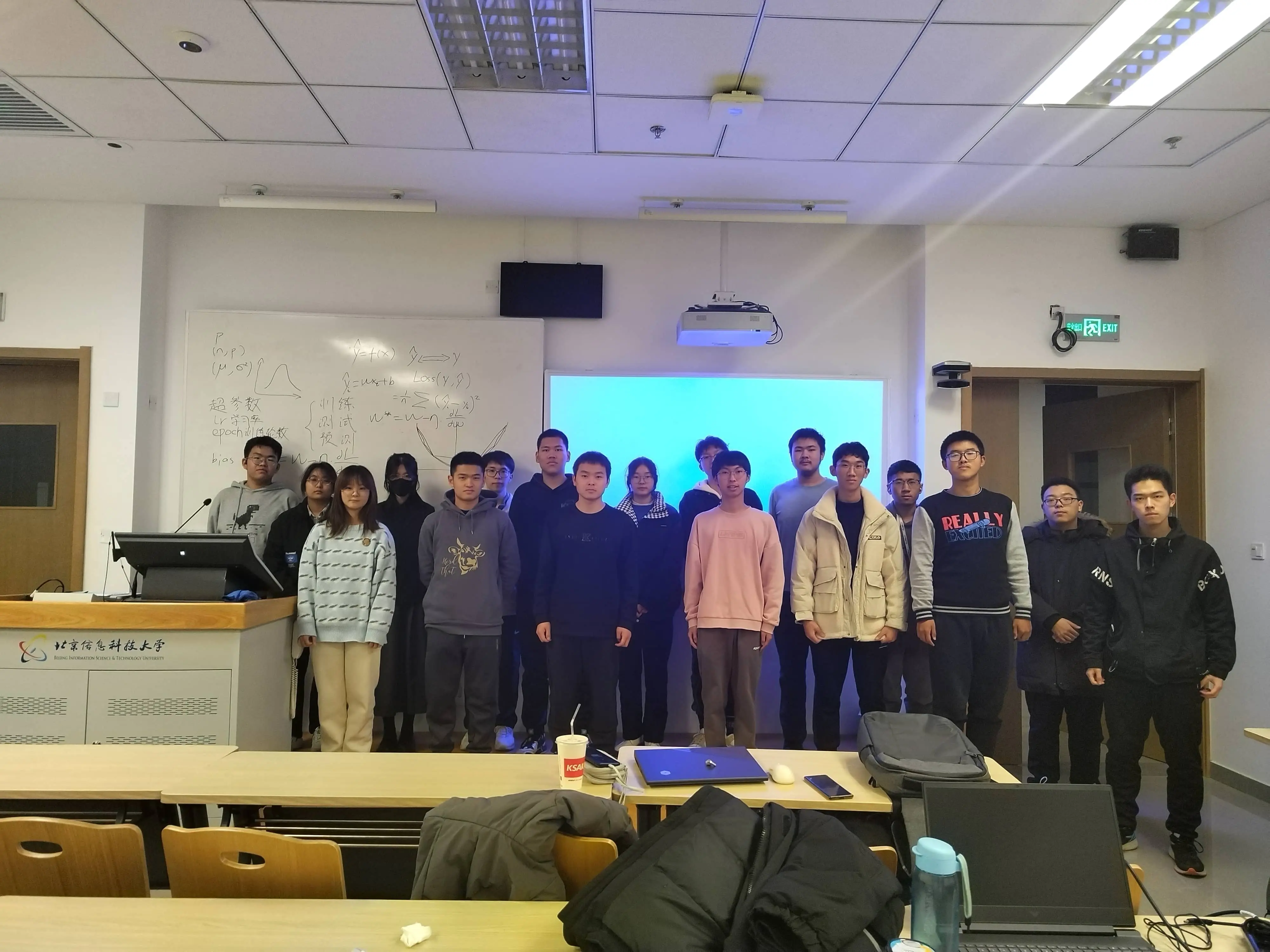 吕镇宇学长的机器深度学习活动